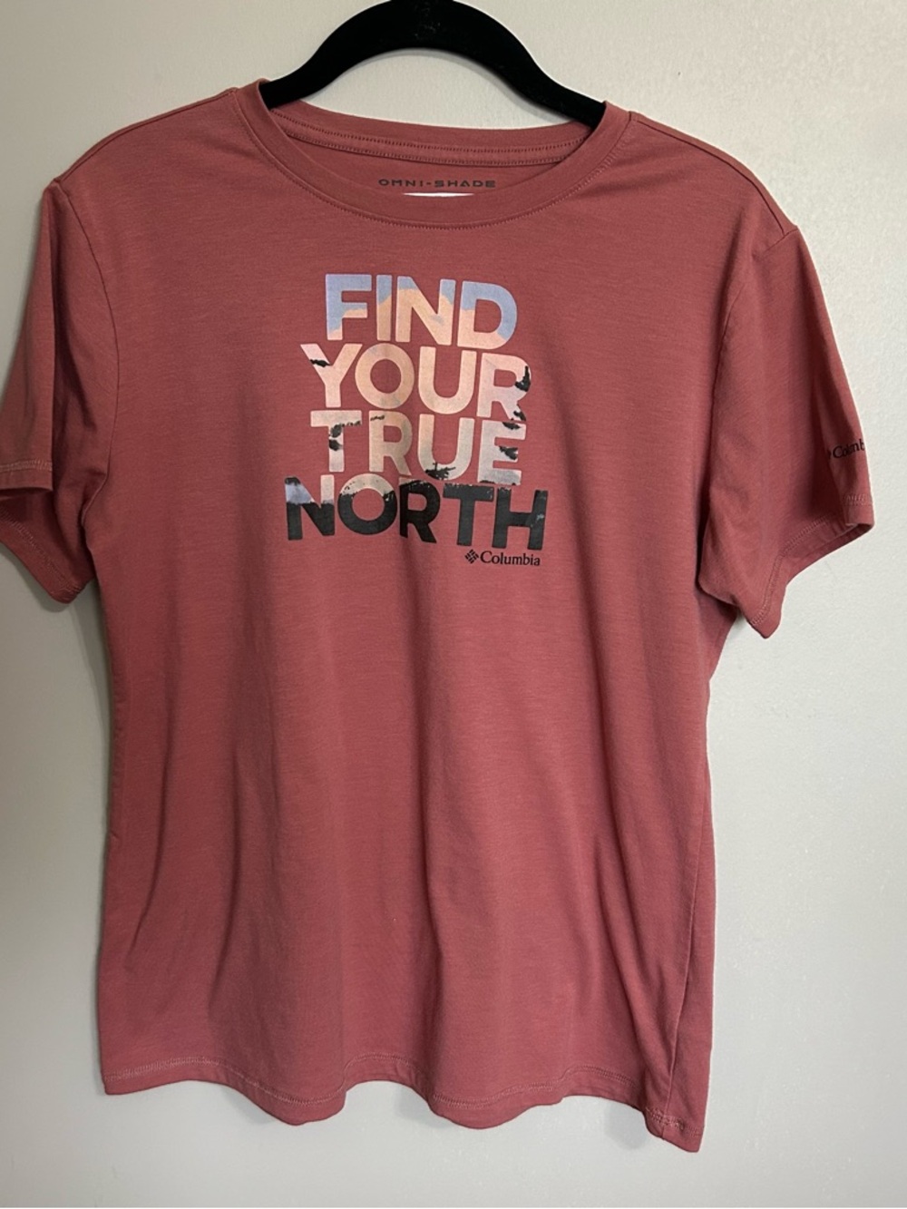 Columbia Dusty Rose 'Find Your True North' Graphic Tee